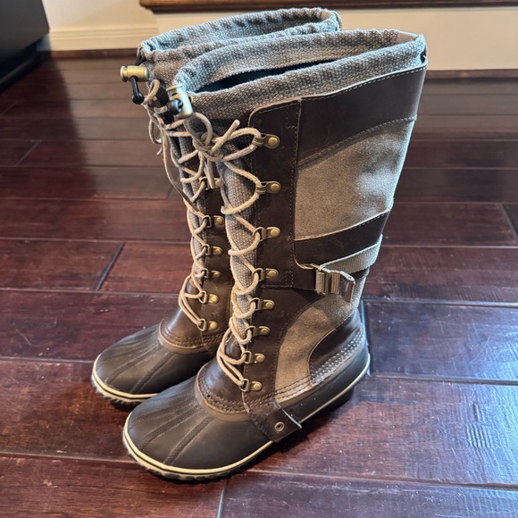 SOREL Carly Conquest Brown and Black Lace-Up Stylish Winter Boots Snow size 9 - Picture 4 of 8